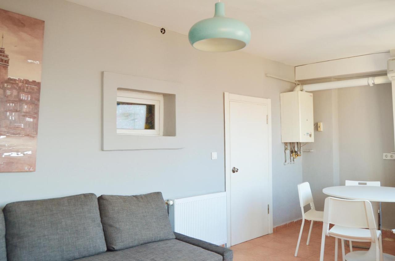 Newly Renovated Cozy Stay O-5 In Taksim Provincia di Provincia di Istanbul Esterno foto